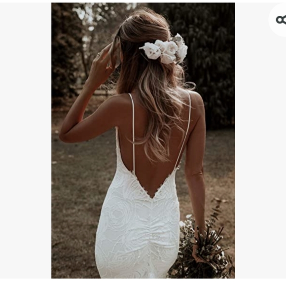 Wedding dress - Picture 2 of 3